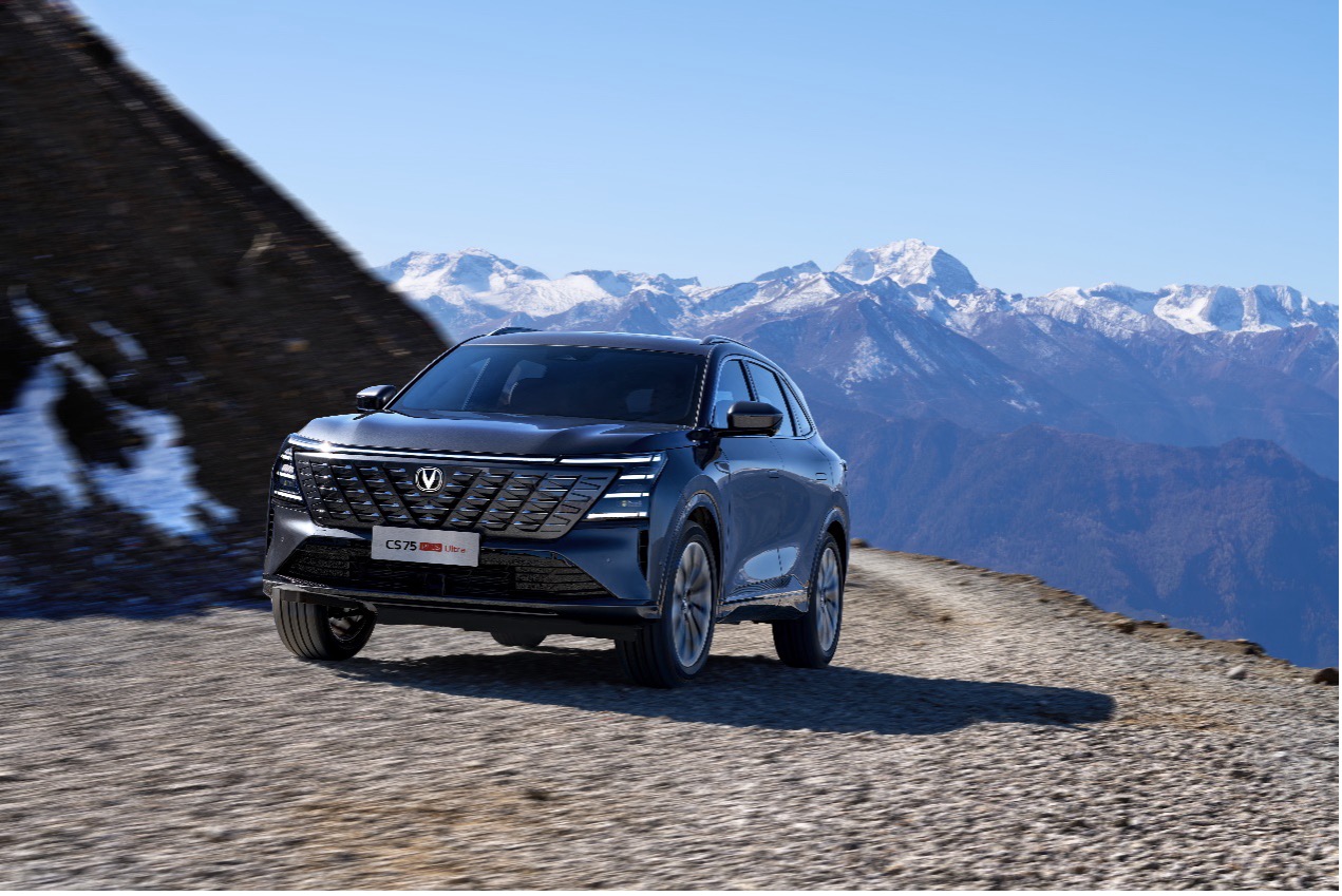 第四代CS75 PLUS上市即熱銷 長(zhǎng)安汽車再造燃油車現(xiàn)象級(jí)產(chǎn)品(圖3)